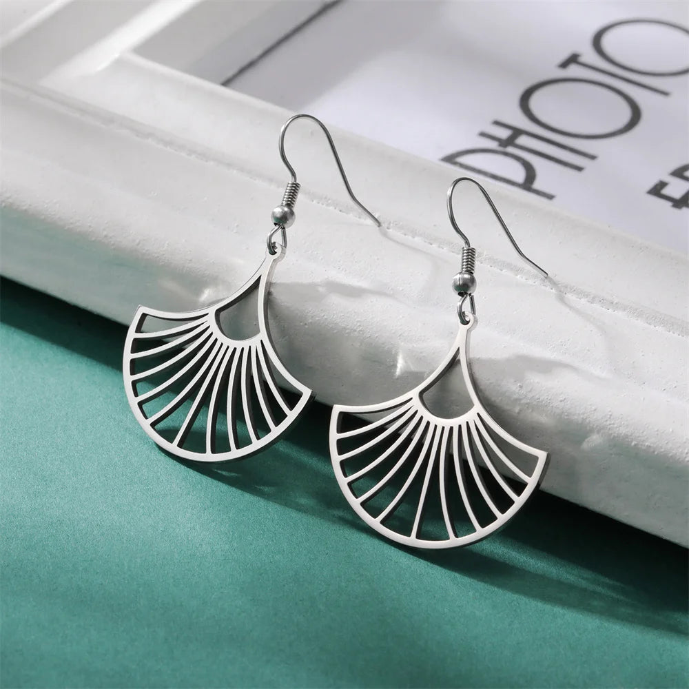 Ginkgo Leaf Drop Earrings – Timeless Elegance