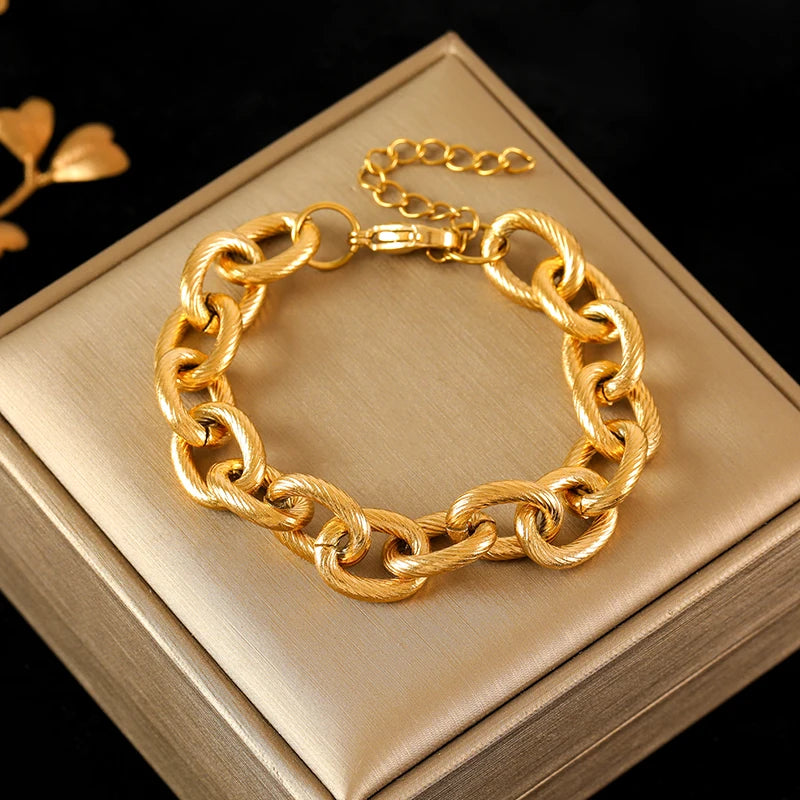 EILIECK Gold Geometric Chain Bracelet
