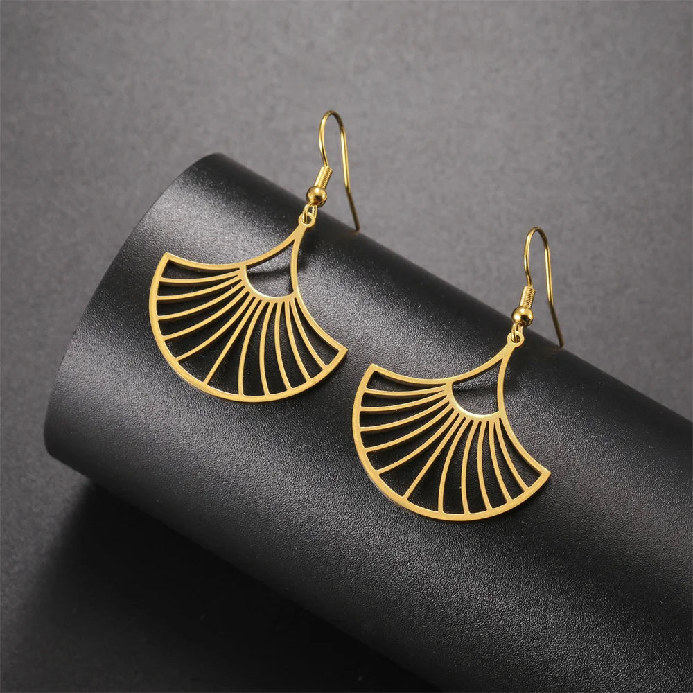 Ginkgo Leaf Drop Earrings – Timeless Elegance
