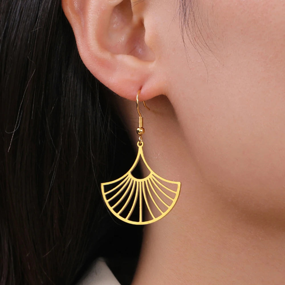 Ginkgo Leaf Drop Earrings – Timeless Elegance