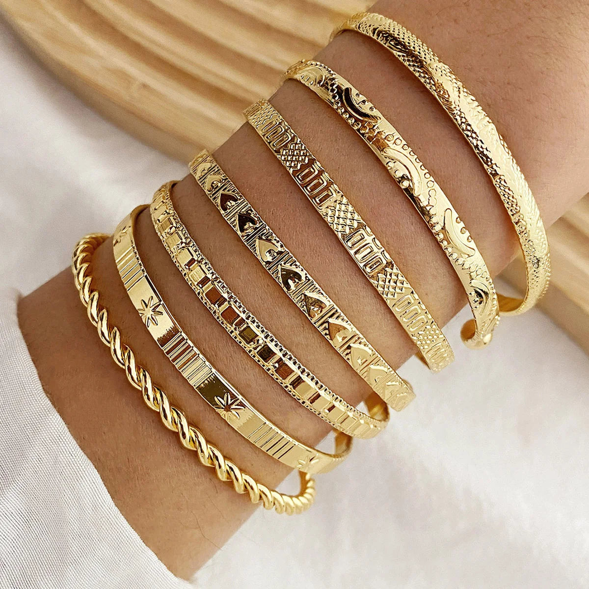 Punk Gold Heart Bracelet Set (7PCS) – Streetwear Open Bangles for Women